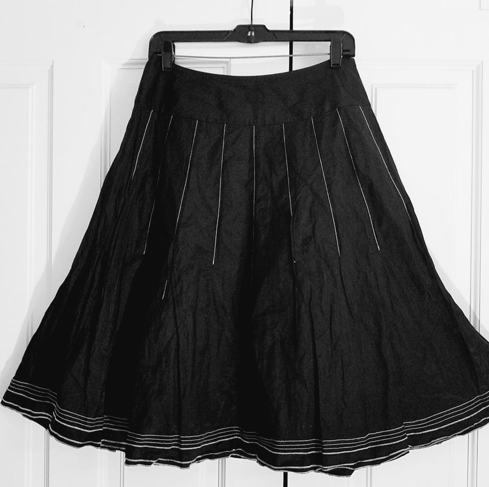 Emanuel by Emanuel Ungaro SZ 10 Pleated Black Skir